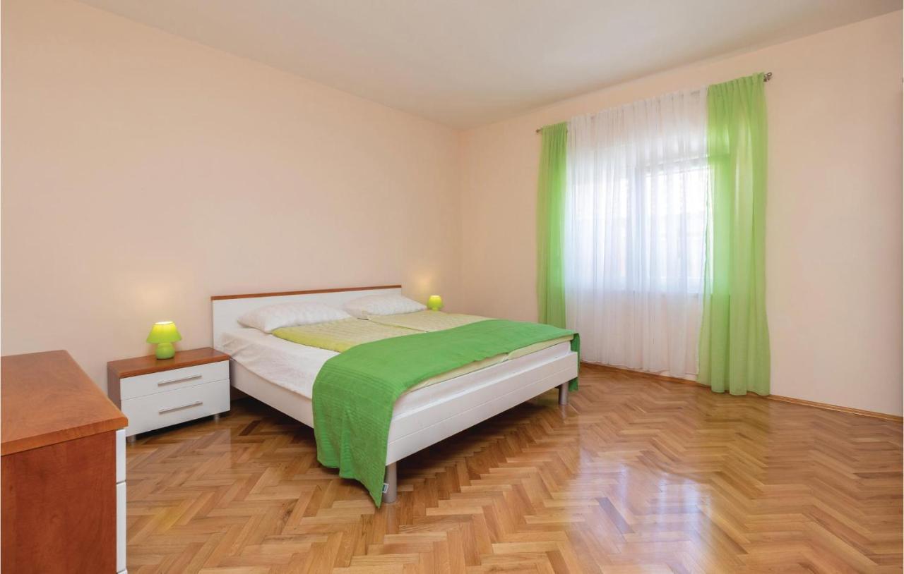 Appartement Lovely In With Wifi
